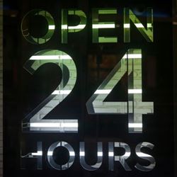 Best 24 Hour restaurants in Toronto 